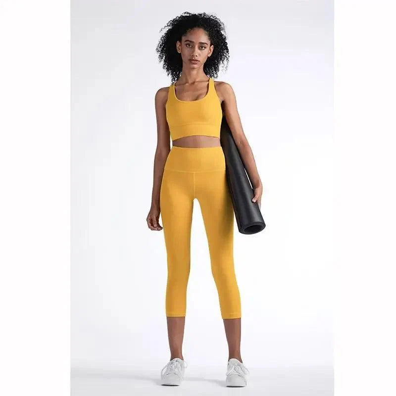 Women's Nylon Breathable Yoga Sports Bra Top